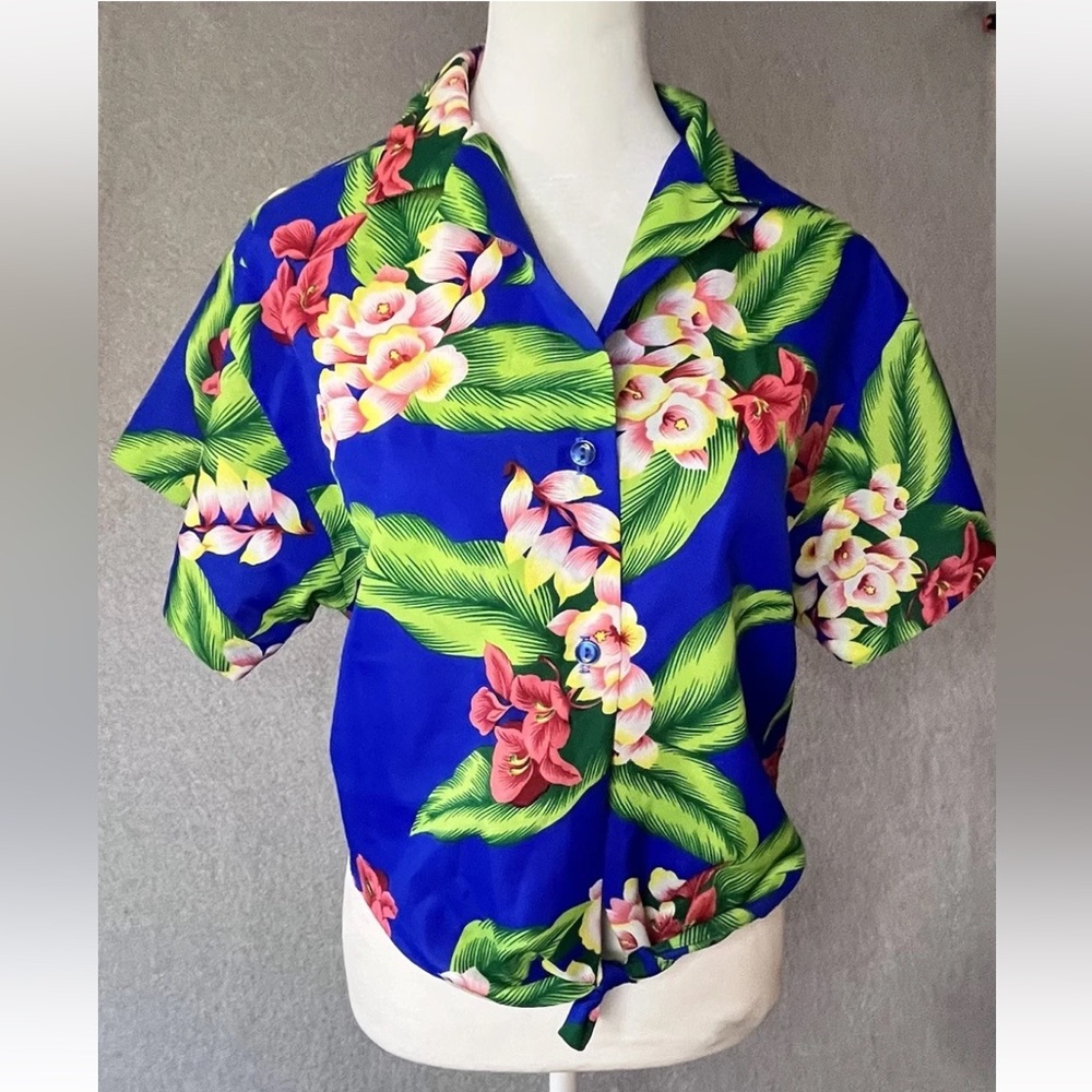 VTG Hilo Hattie Crop Shirt Tie Front Floral Womens Small Tropical Hawaii USA